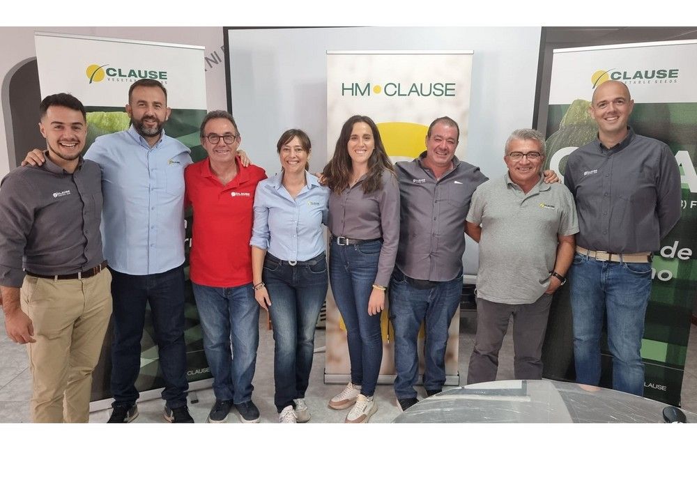 Agricultores de Níjar conocen las ventajas de apostar por Pietra y Gaia, calabacines de HM.CLAUSE