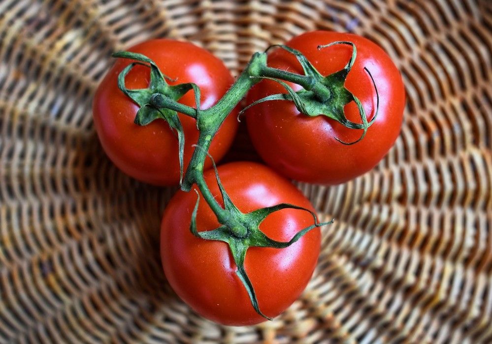 Sigue retrocediendo el consumo de frutas y hortalizas frescas en los hogares, un 13% hasta agosto
