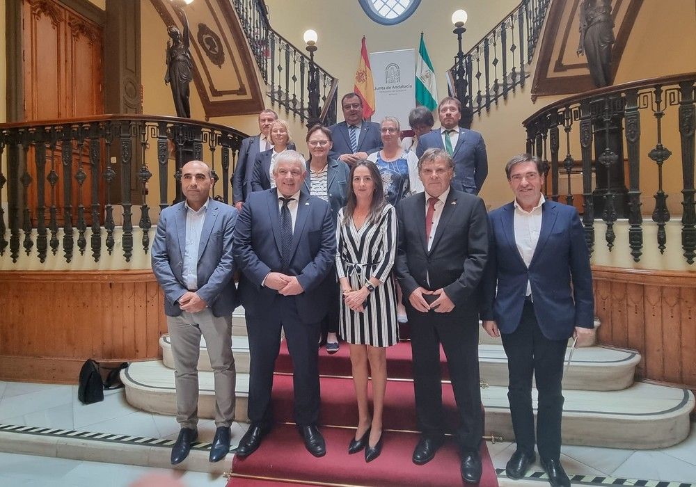 La delegada del Gobierno recibe a la Comisión de Alimentación y Agricultura del Parlamento alemán