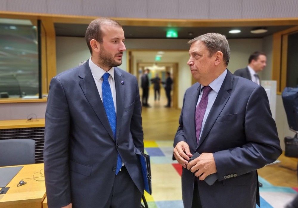 Planas aboga por medidas urgentes y ambiciosas para asegurar la disponibilidad de fertilizantes para los agricultores
