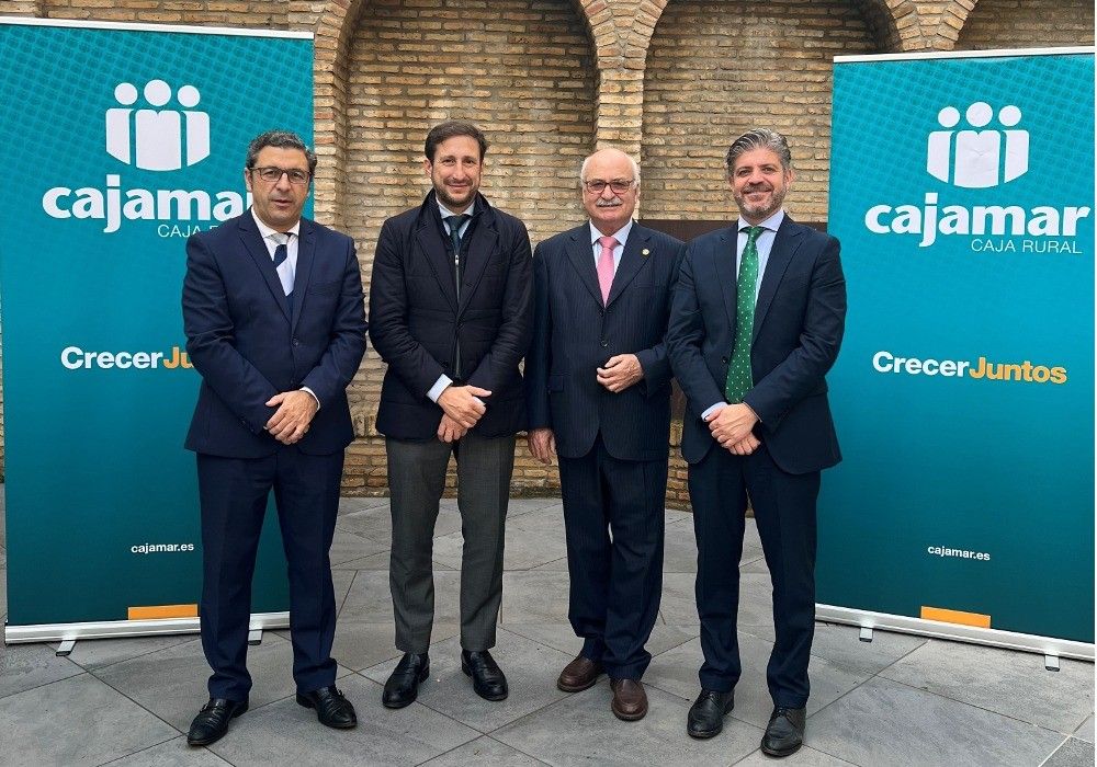 Acuerdo entre los Ingenieros Técnicos Industriales de Andalucía y Cajamar para financiar proyectos de autoconsumo fotovoltaico