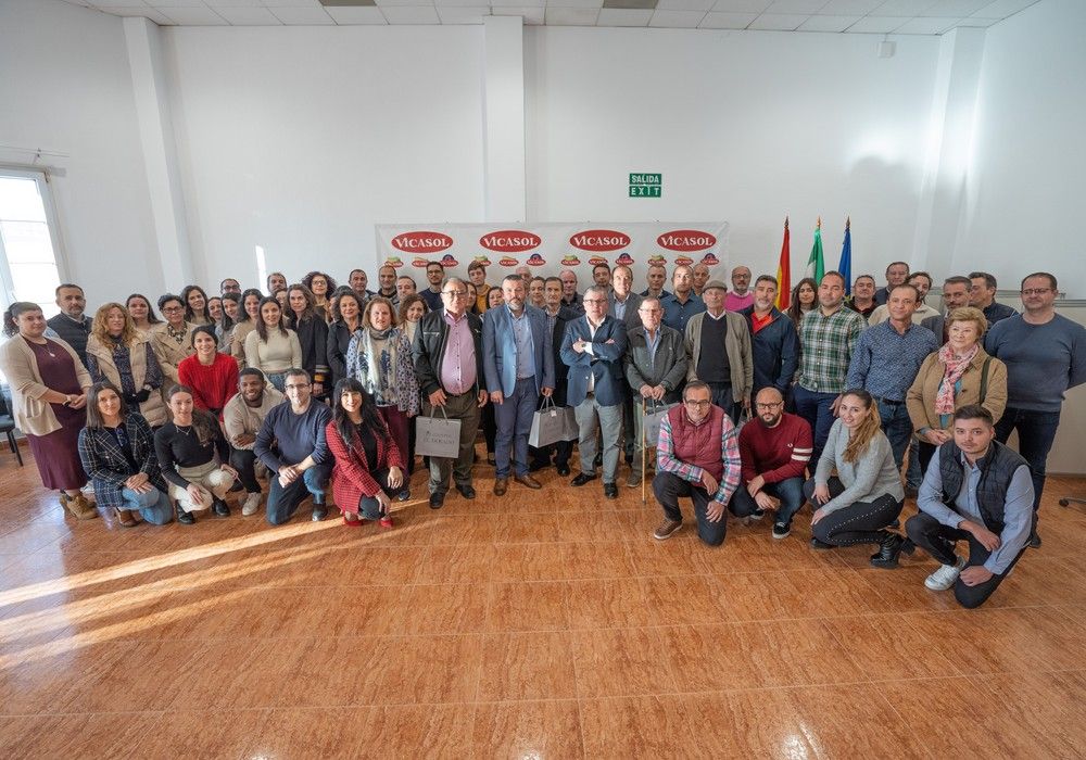 Vicasol celebra un homenaje para visibilizar a los socios fundadores de la cooperativa del año 1979
