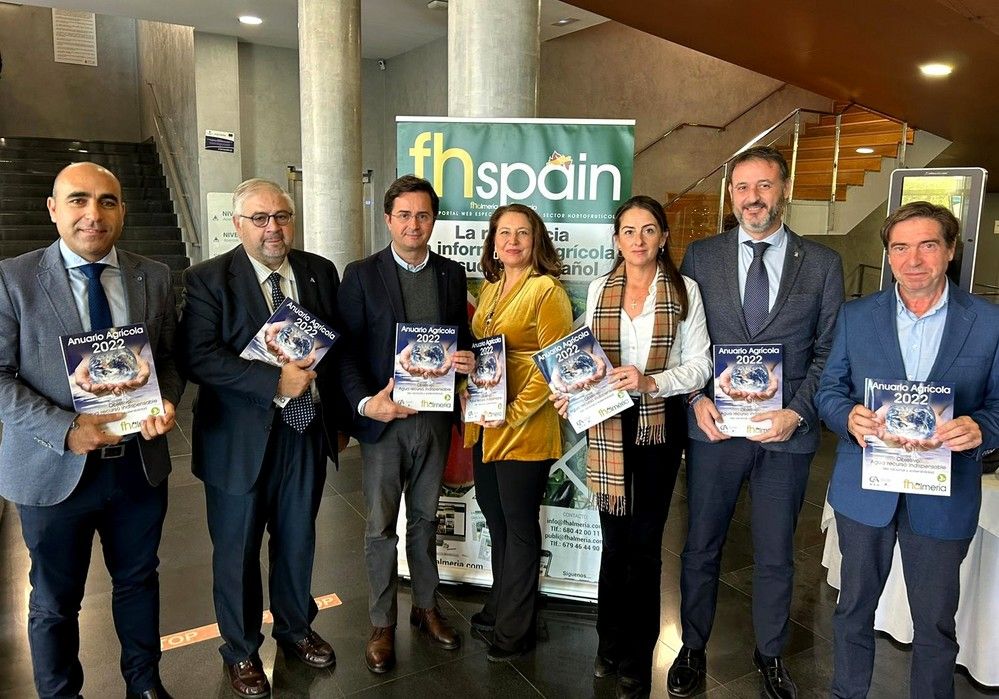 La consejera de Agricultura anuncia 11,4 M€ para mejorar la eficiencia energética en regadío