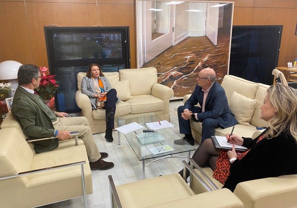 Junta e Ingenieros Agrónomos refuerzan su colaboración ante los retos hídricos por la sequía