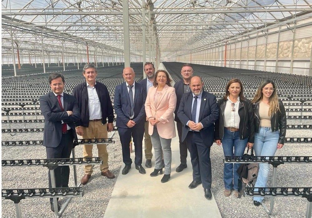 La cooperativa Campoejido inaugura su nuevo semillero en Dalías