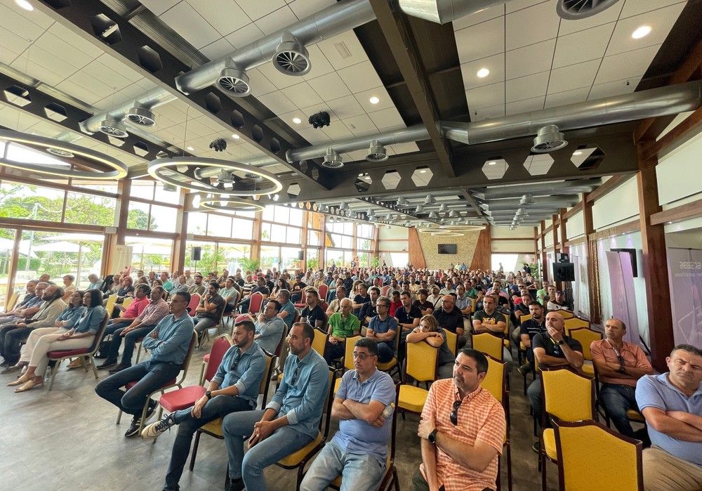 Syngenta muestra en un evento sus variedades de tomate resistentes al Virus del Rugoso