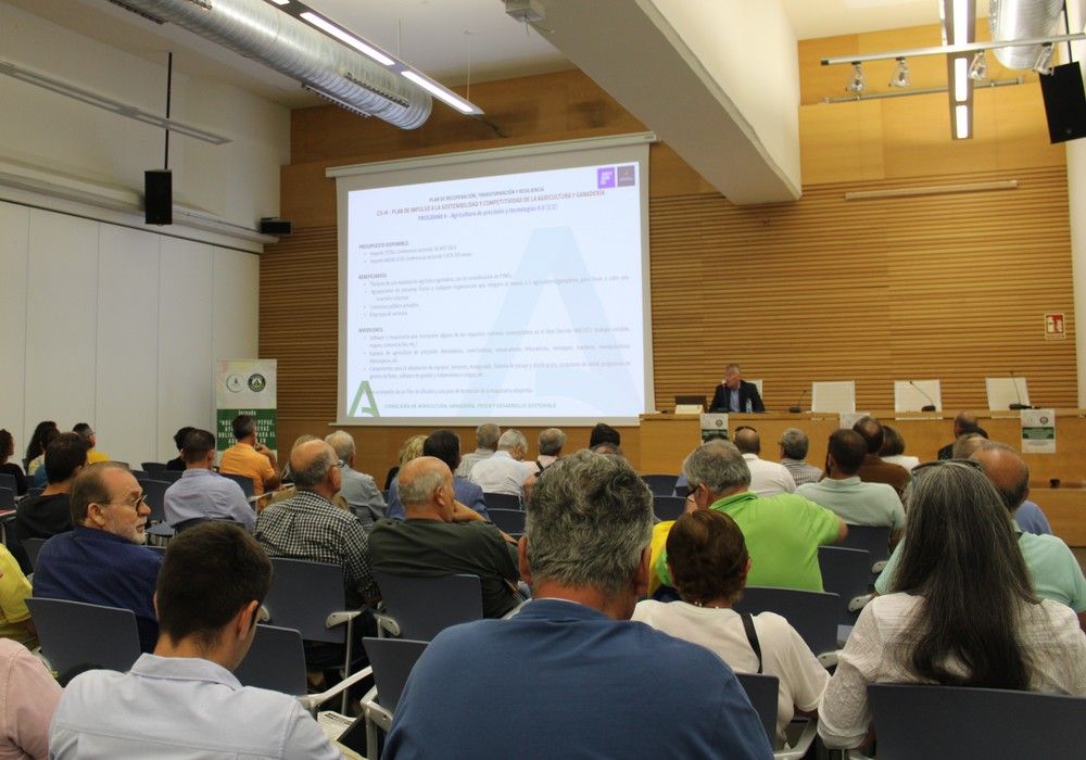 ASAJA y ECOHAL alertan del exceso de carga burocrática de las normativas del PEPAC para la agricultura intensiva