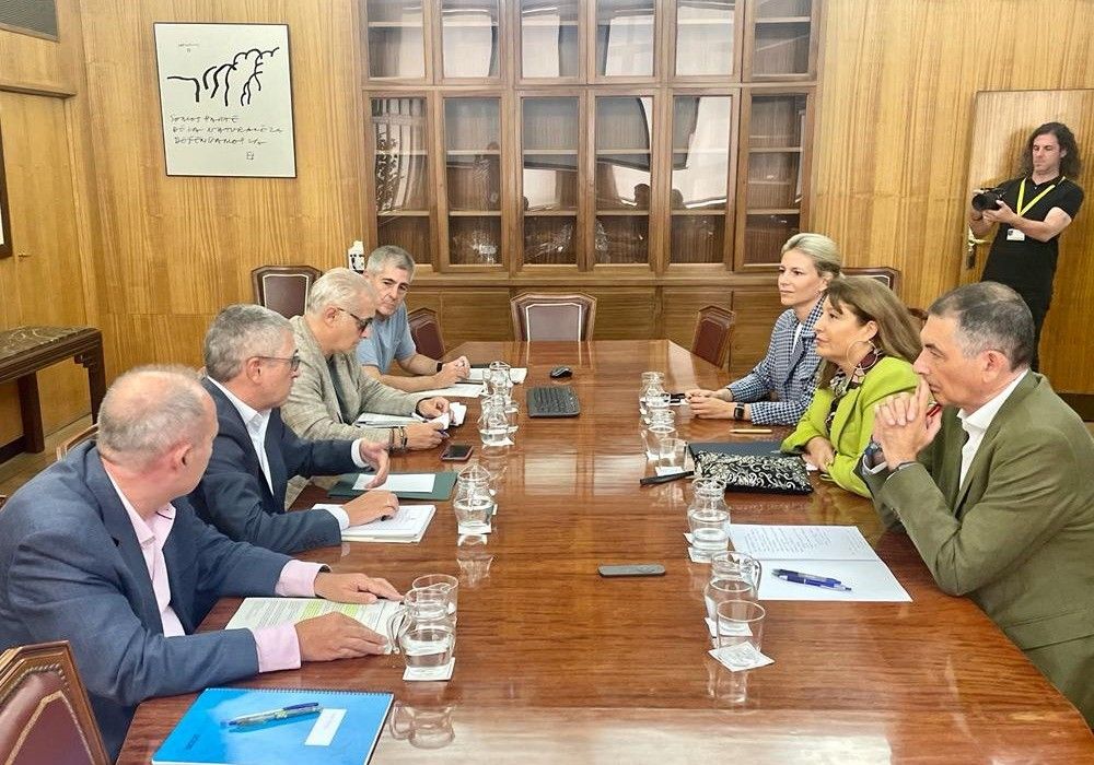 Junta y Estado convocan los grupos de trabajo de Rules, desalación y Ley del Trasvase