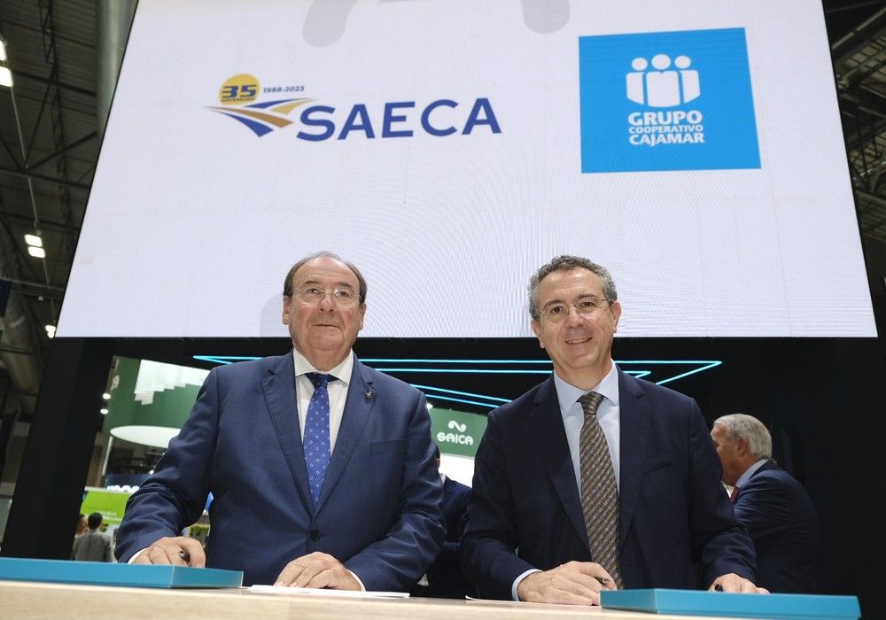 SAECA y Cajamar firman un convenio para facilitar acceso a la financiación al sector agroalimentario y pesquero