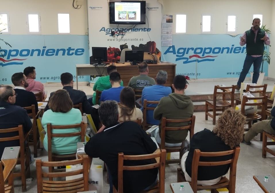 Grupo Agroponiente comienza a preparar la campaña de melón y sandía e informa de las variedades de HM.CLAUSE