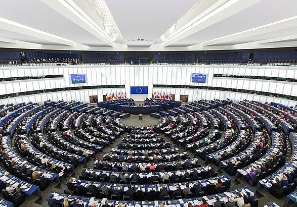 La Unión Europea da el paso para regular la edición genómica