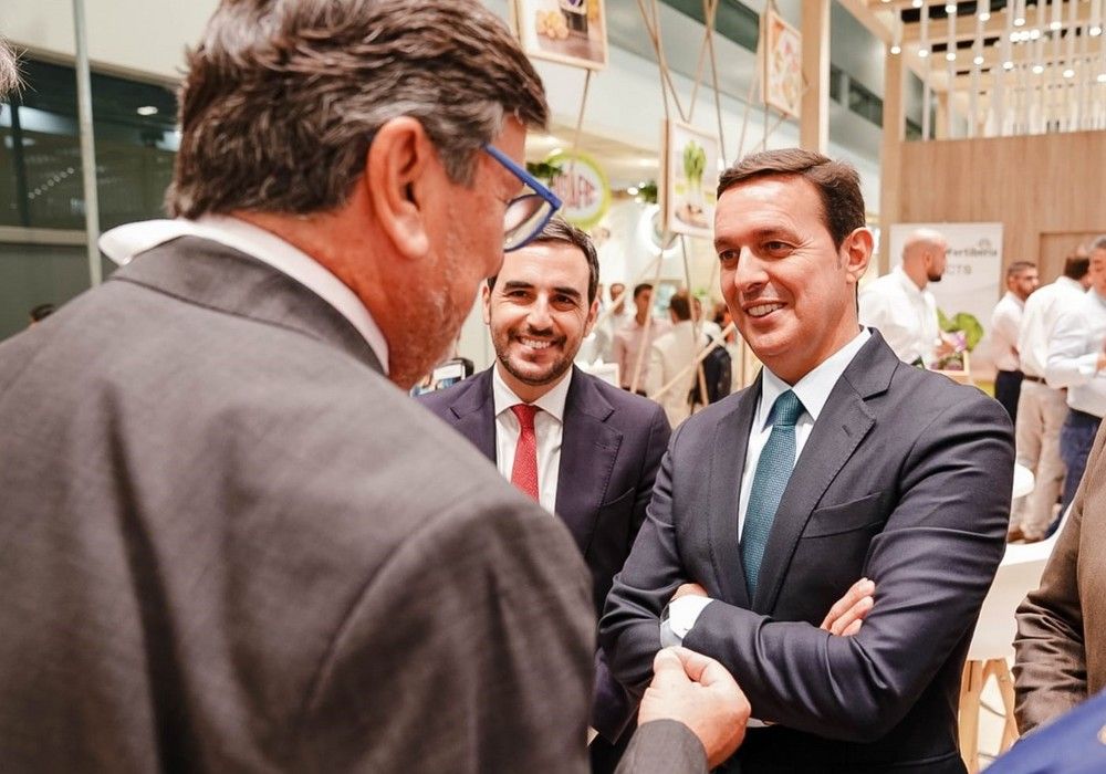Diputación arropa al agro almeriense en Fruit Logistica