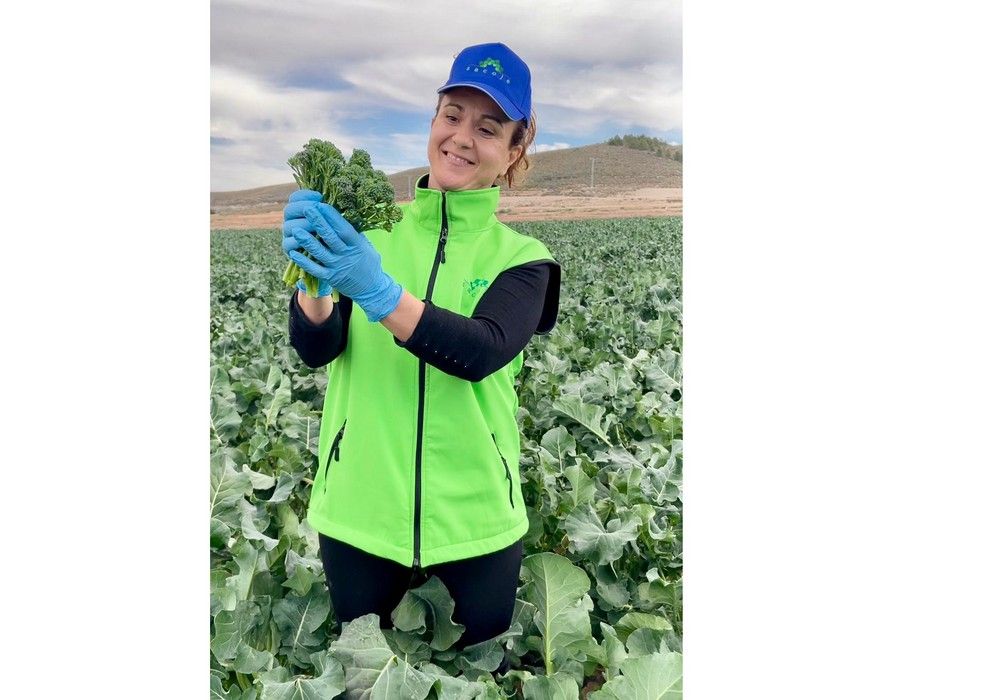 Sakata estrena ‘De Pedacitos de Ti’ para visibilizar el papel de la mujer en el sector agro