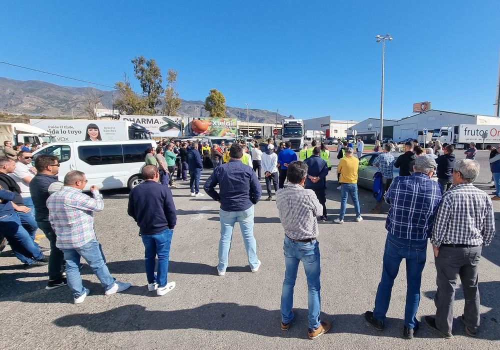 Las organizaciones agrarias alzan la voz para defender al campo almeriense ante los precios bajos y la competencia desleal