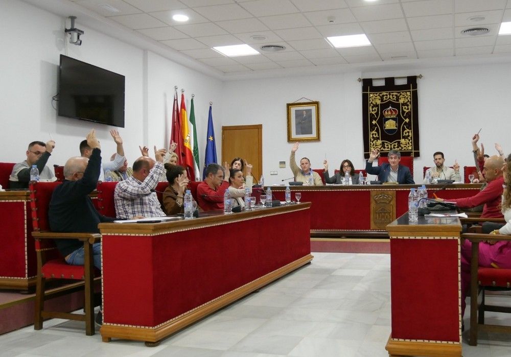 Adra da un paso más para garantizar la correcta recogida de pluviales en invernaderos