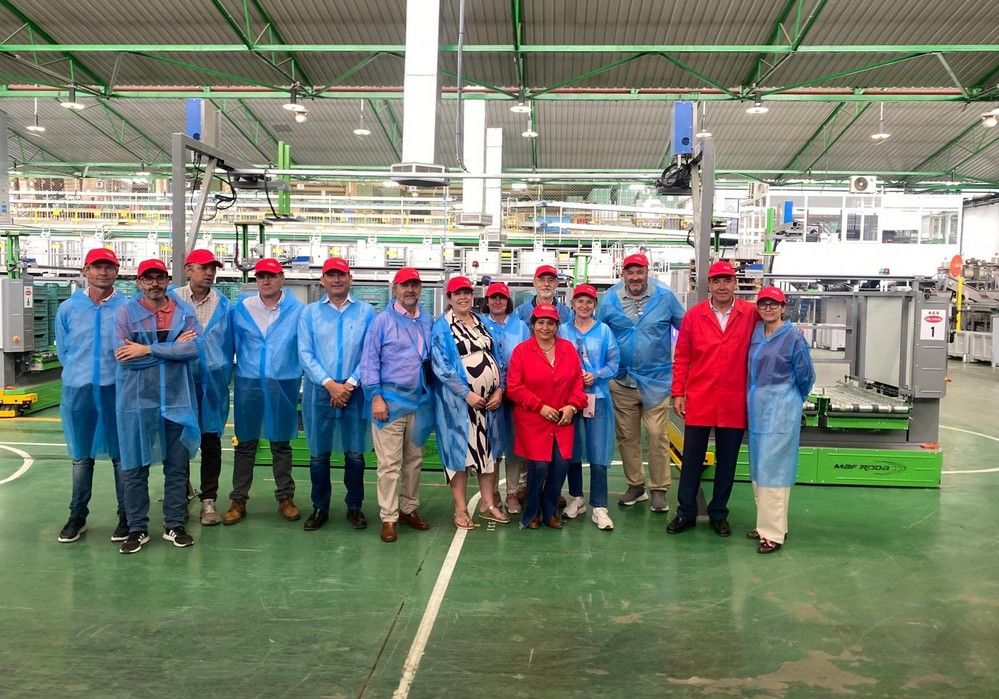  APROA muestra a la Consejería de Agricultura las inversiones de las OPFH y la innovación aplicada al campo almeriense