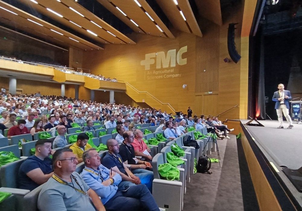 FMC presenta en el Citrus Forum de Valencia la alta eficacia y persistencia de Exirel Cebo en el control de Ceratitis en cítricos gracias a la potencia de Cyazypyr®