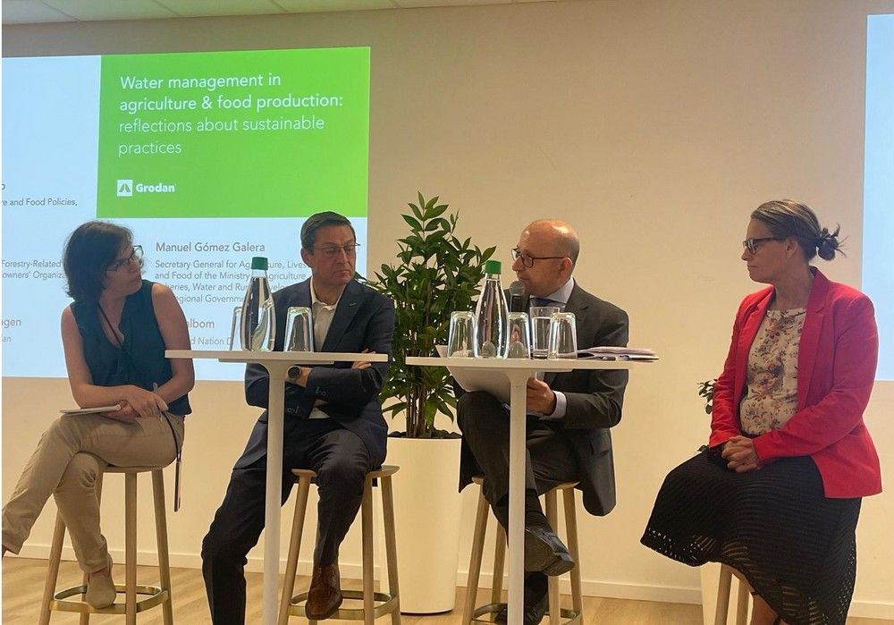 La Consejería de Agricultura expone en Bruselas el modelo andaluz de gestión del agua en los cultivos