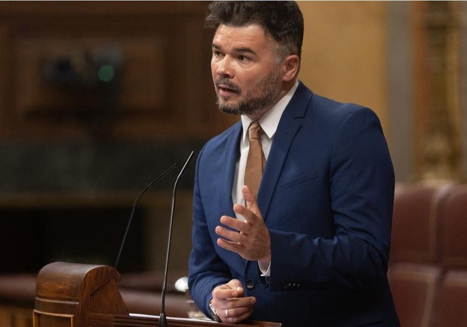 “Mentiroso, intolerante y falso”: la respuesta de El Ejido a Gabriel Rufián
