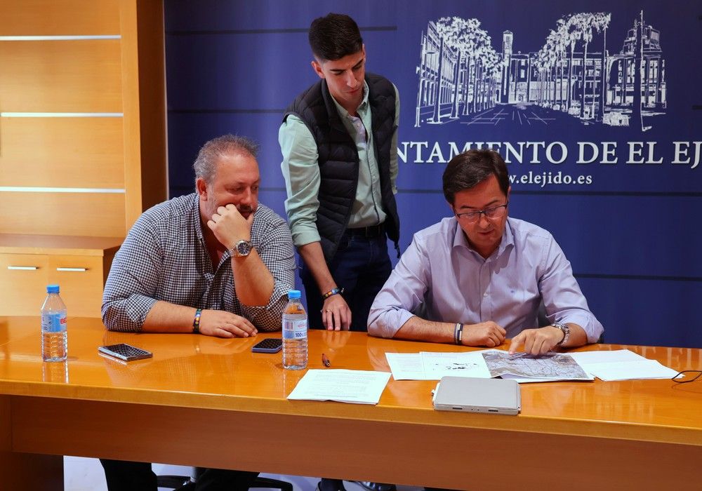 El alcalde de El Ejido pide al secretario de Estado más medios personales y materiales para garantizar la seguridad en el campo