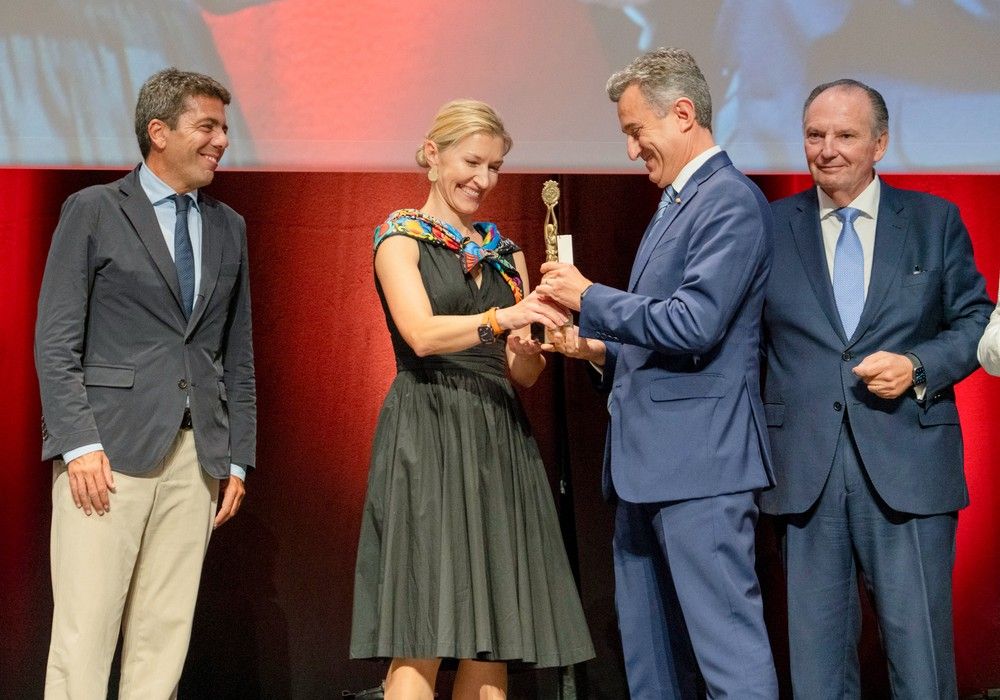 Cámara Valencia distingue a Anecoop en el 25 aniversario de su implantación en Polonia