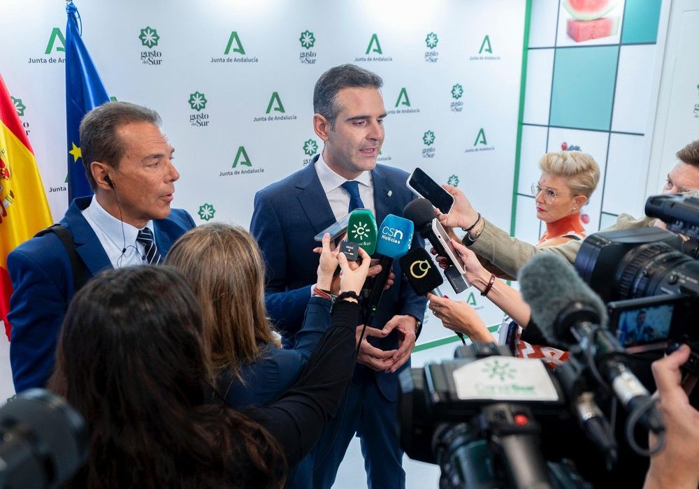 La Consejería de Agricultura calculará la huella hídrica de los invernaderos