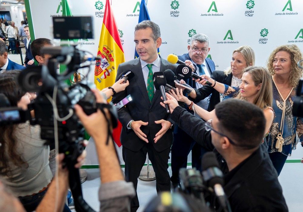 Andalucía impulsará la creación de una red de municipios con mercados locales ecológicos