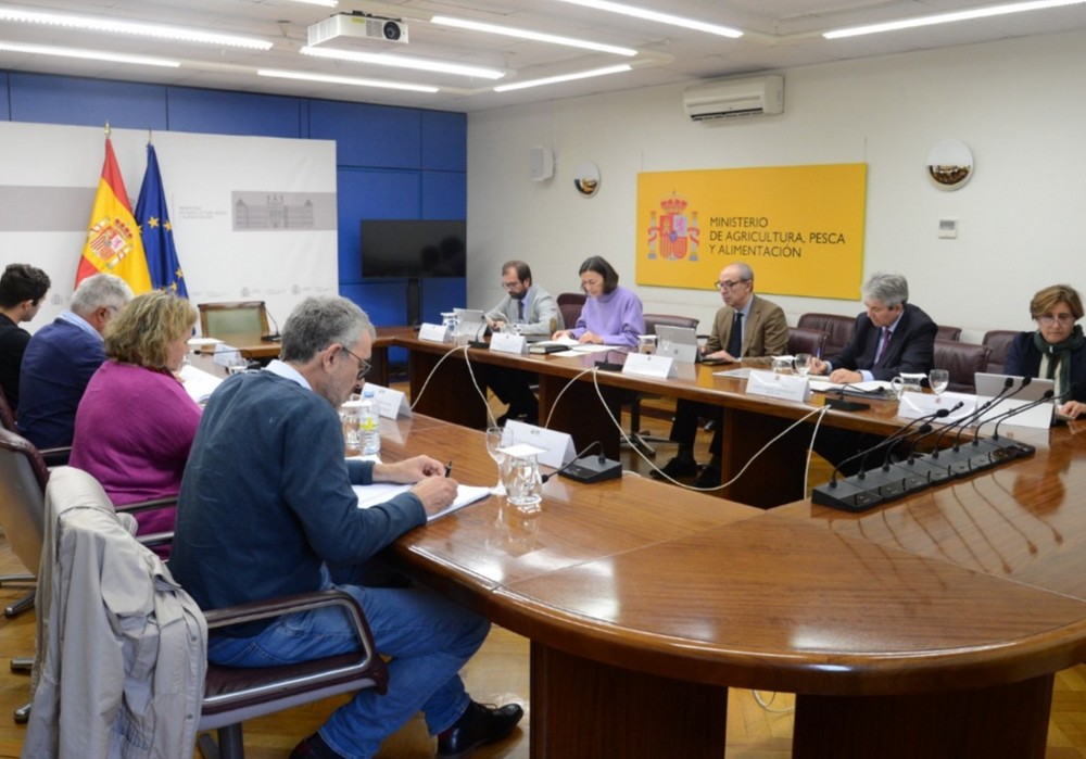La mesa de seguimiento de las 43 medidas para mejorar la situación de agricultores y ganaderos confirma la conclusión y el avanzado estado del 75 % de las mismas