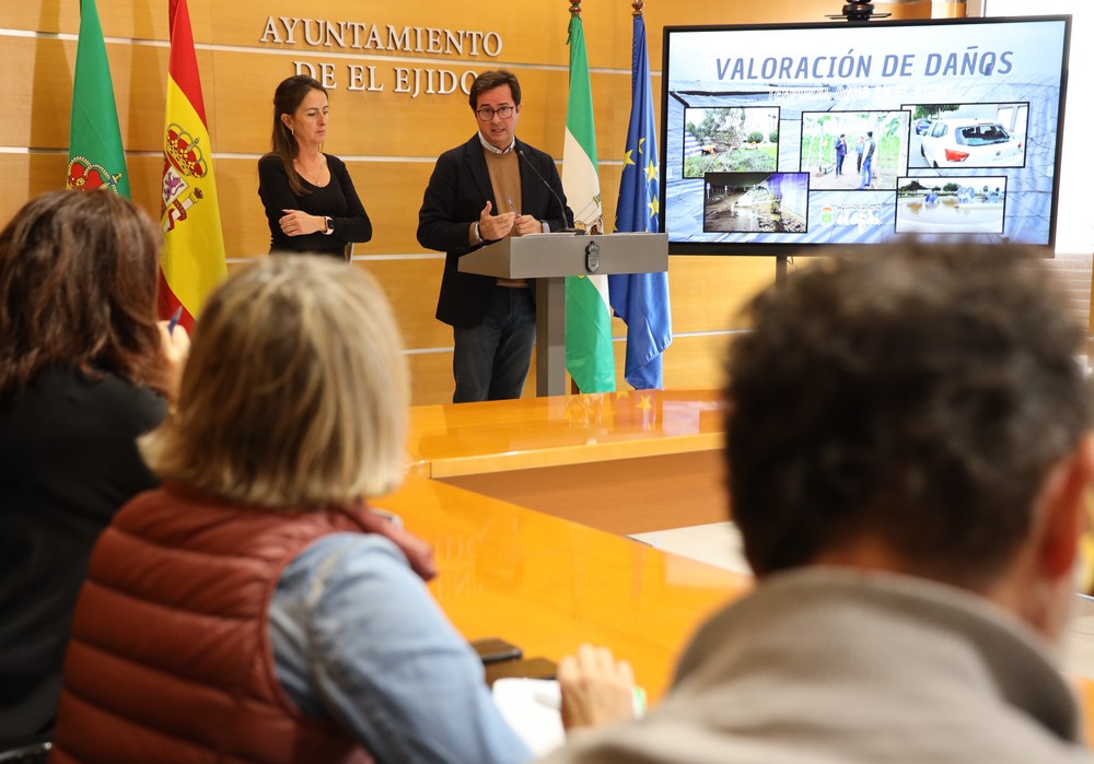 El alcalde de El Ejido exige al Gobierno Central que incluya a la localidad en el Decreto de zona catastrófica