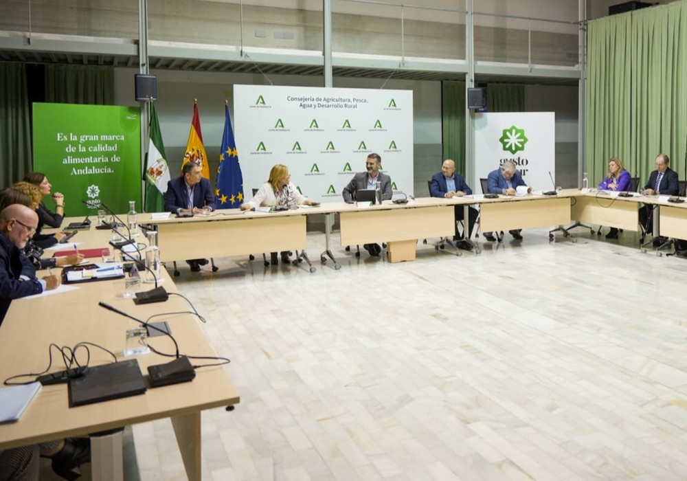 Fernández-Pacheco tiende la mano a los sindicatos y destaca su trabajo en la Mesa de Diálogo Social