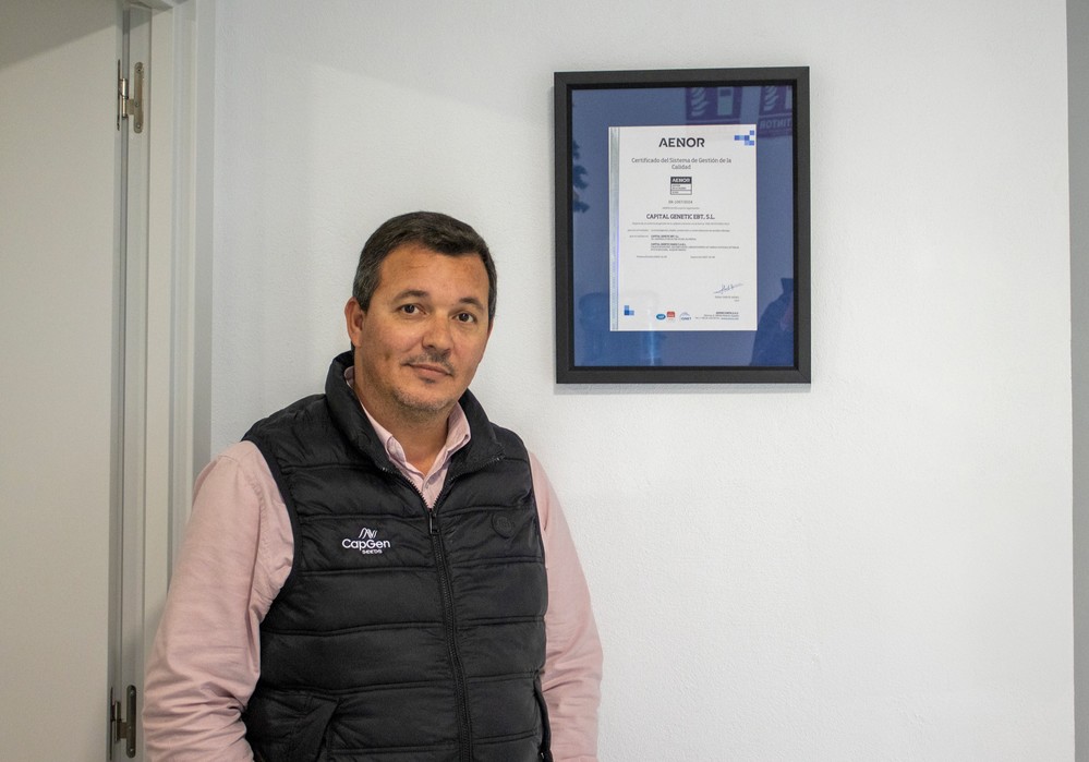 CapGen Seeds certifica su calidad internacional con la obtención de la ISO 9001:2015 en Almería y Agadir