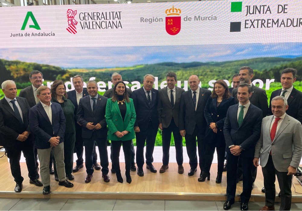 Andalucía firma con Extremadura, Murcia y Valencia un manifiesto en defensa de la que es huerta de Europa