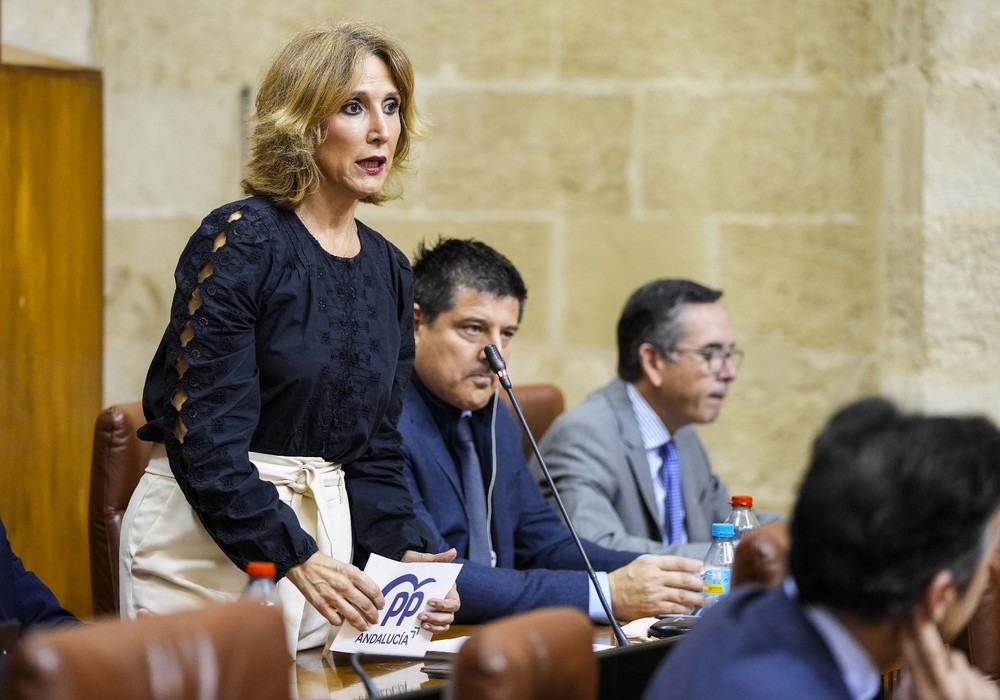 Julia Ibáñez afirma que el Gobierno de Juanma Moreno es “el más inversor” en agricultura y agua en la provincia