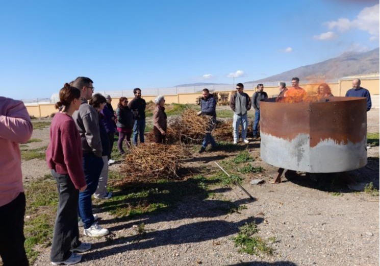 El Ifapa celebra en La Mojonera un jornada sobre biochar y gestión de residuos orgánicos