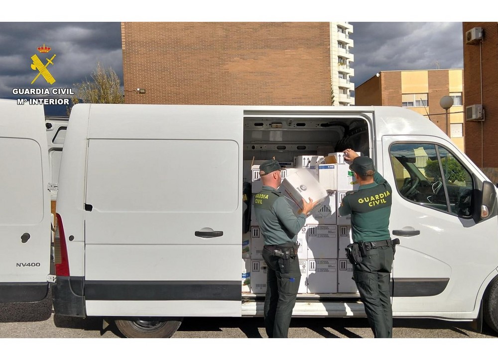 La Guardia Civil desmantela una banda especializada en el robo y venta de fitosanitarios
