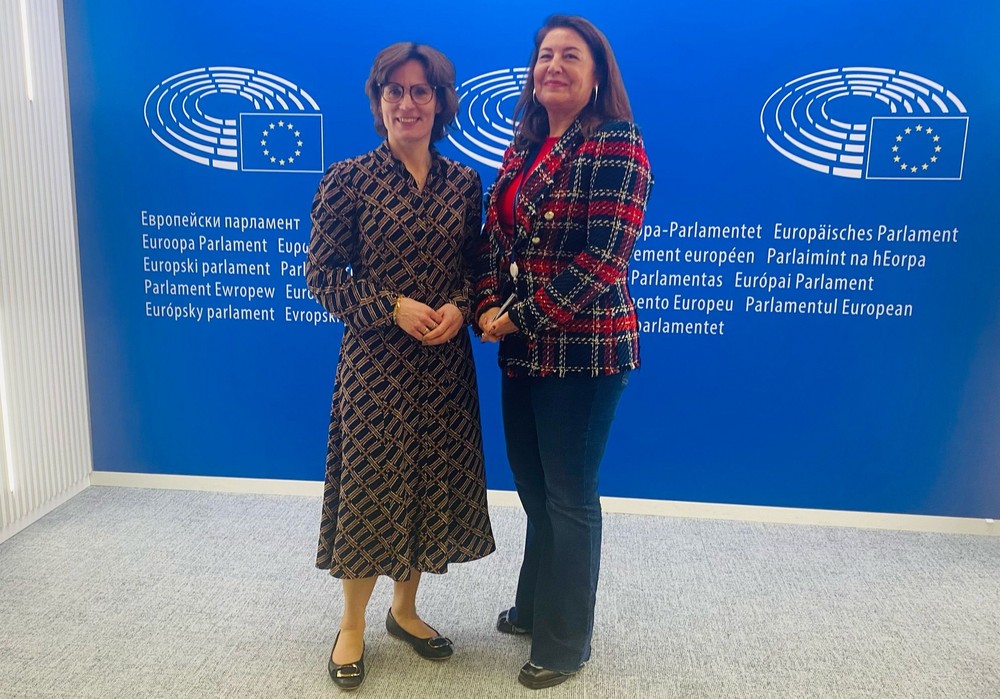 Carmen Crespo y la comisaría Jessika Roswall abordan la futura Estrategia europea del Agua