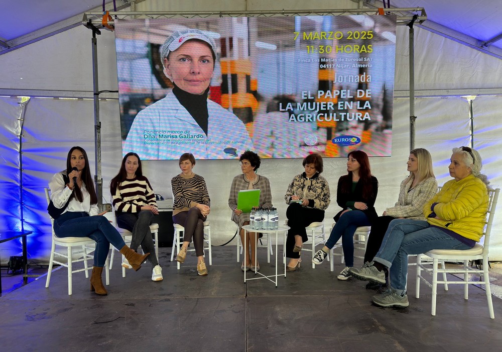 Las Jornadas ‘El papel de la mujer en la agricultura’ destacan la contribución femenina al sector hortofrutícola