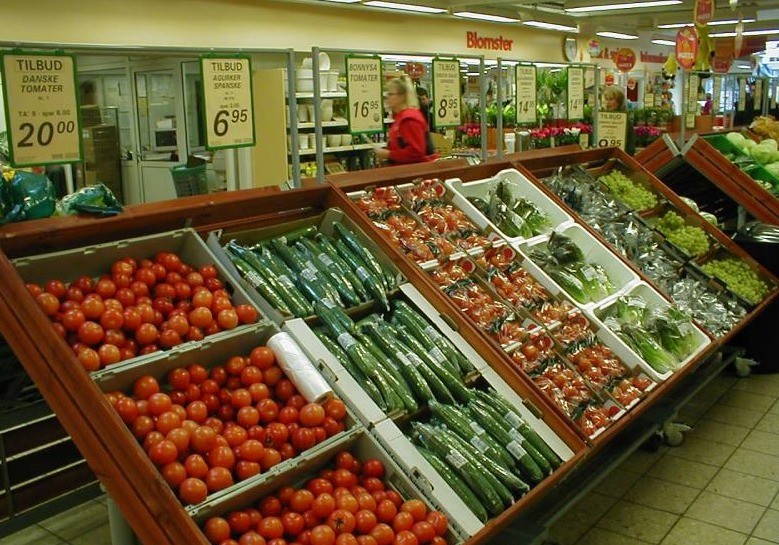 El 51% de las frutas y hortalizas importadas por España en 2024 procedió de países terceros, generando el 66% del valor