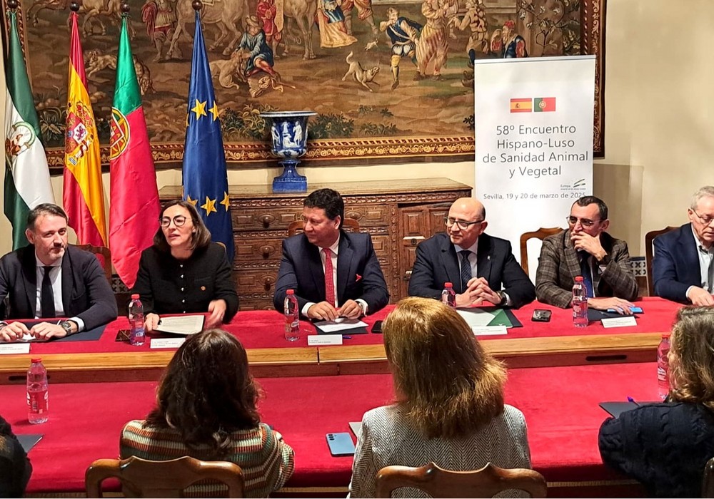 La Junta apuesta por la colaboración hispano-lusa para garantizar la salud del campo