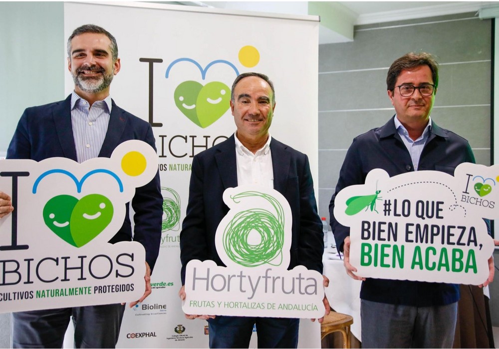 Junta y Hortyfruta trabajan en un convenio para mejorar la competitividad del sector hortofrutícola andaluz
