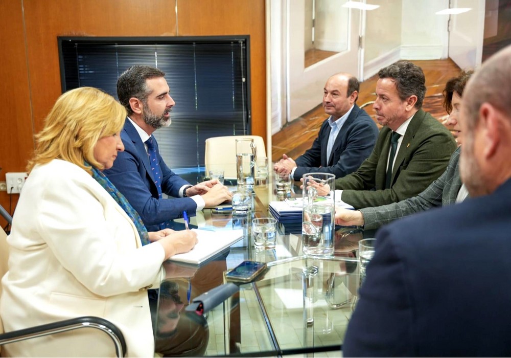  La Consejería estrecha lazos con el Colegio de Ingenieros Técnicos Agrícolas de cara al 18º Symposium sobre Sanidad Vegetal de 2026