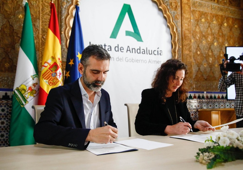 La Junta y el Ayuntamiento de Almería firman un protocolo para “agilizar al máximo” la construcción de los terciarios de El Bobar y El Toyo