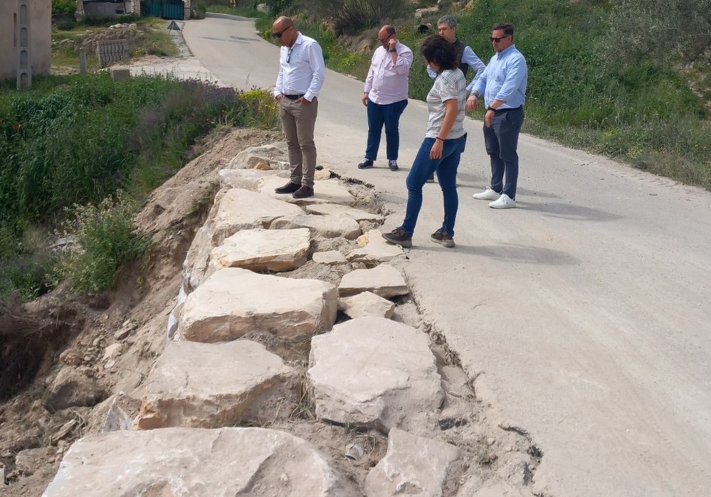 La Consejería de Agricultura invierte 540.000 euros en la mejora de caminos rurales en Macael