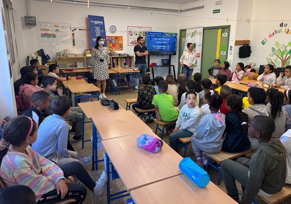 Agroponiente vuelve con fuerza al programa Coexplay de Coexphal, visitando los colegios Bilingüe de Almerimar y CPR Padre Tapia de El Viso