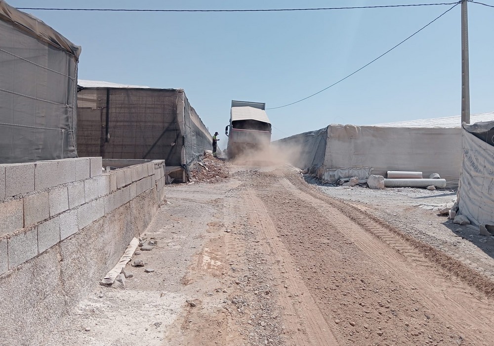 El Ejido refuerza la limpieza de los caminos rurales durante el período estival